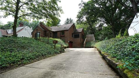 556 Royal Avenue Akron OH 44303