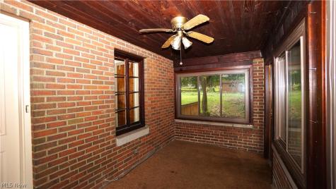 556 Royal Avenue Akron OH 44303