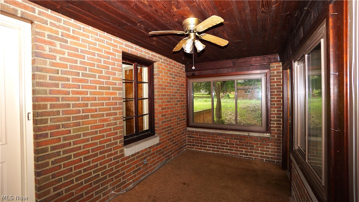 556 Royal Avenue Akron OH 44303
