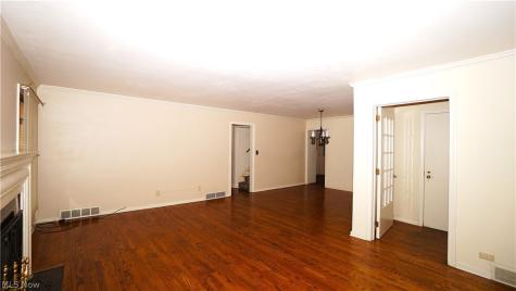 556 Royal Avenue Akron OH 44303