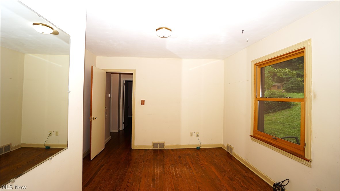 556 Royal Avenue Akron OH 44303