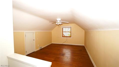 556 Royal Avenue Akron OH 44303