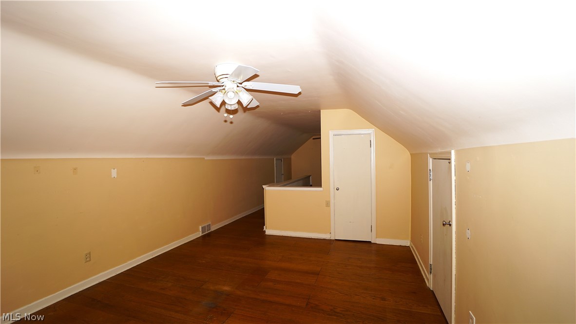 556 Royal Avenue Akron OH 44303