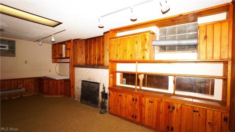 556 Royal Avenue Akron OH 44303