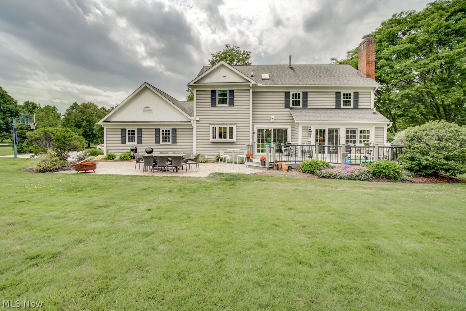 12 Kensington Drive Chagrin Falls OH 44022