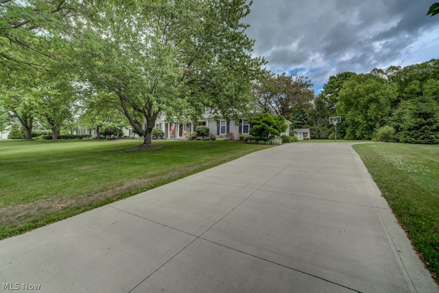 12 Kensington Drive Chagrin Falls OH 44022