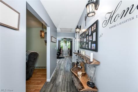 614 N Hidden Valley Road Cuyahoga Falls OH 44223