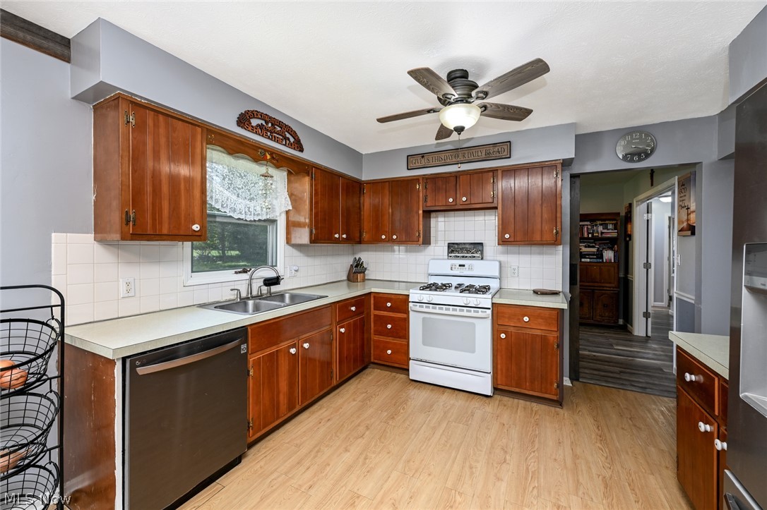 614 N Hidden Valley Road Cuyahoga Falls OH 44223