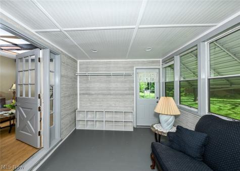614 N Hidden Valley Road Cuyahoga Falls OH 44223
