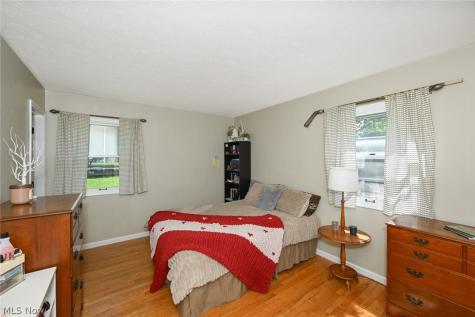 614 N Hidden Valley Road Cuyahoga Falls OH 44223