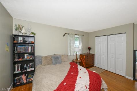 614 N Hidden Valley Road Cuyahoga Falls OH 44223