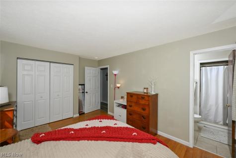 614 N Hidden Valley Road Cuyahoga Falls OH 44223
