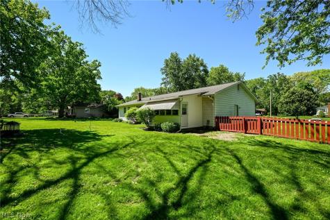 614 N Hidden Valley Road Cuyahoga Falls OH 44223