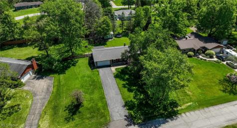 614 N Hidden Valley Road Cuyahoga Falls OH 44223