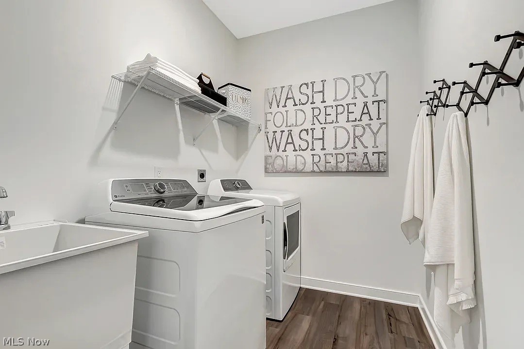 105 Harvest Way Elyria OH 44035