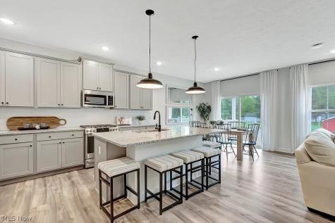 105 Harvest Way Elyria OH 44035