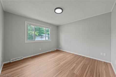 3601 Tullamore Road University Heights OH 44118