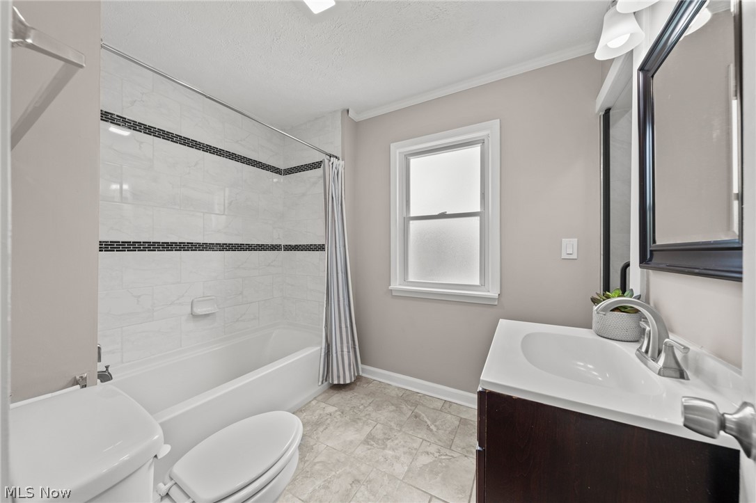 3601 Tullamore Road University Heights OH 44118