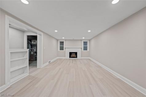 3601 Tullamore Road University Heights OH 44118