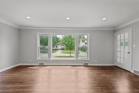 3601 Tullamore Road University Heights OH 44118