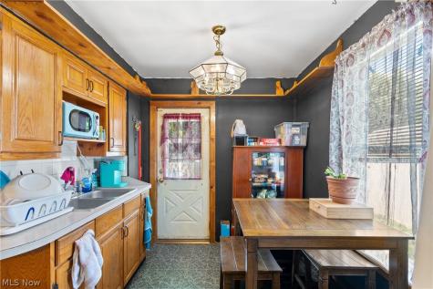 1517 Hammond Avenue SW Canton OH 44706