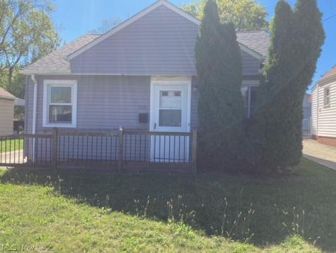 5721 Flowerdale Avenue Cleveland OH 44144