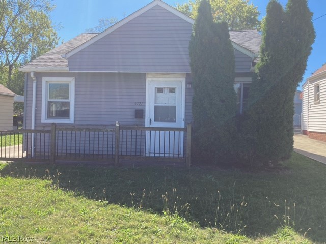 5721 Flowerdale Avenue Cleveland OH 44144