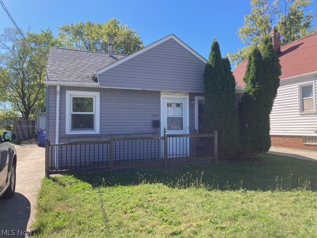 5721 Flowerdale Avenue Cleveland OH 44144
