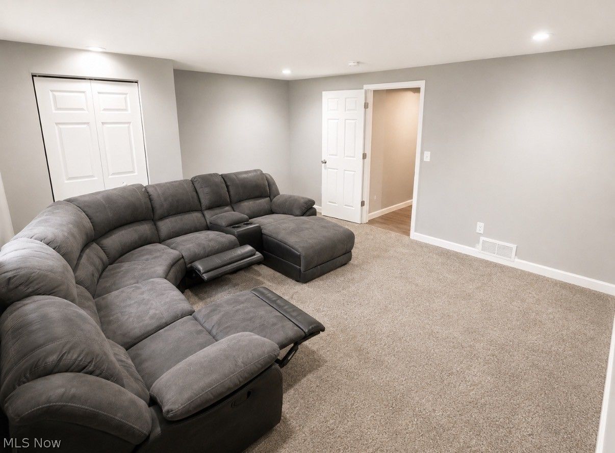 535 S Hillside Drive Canfield OH 44406
