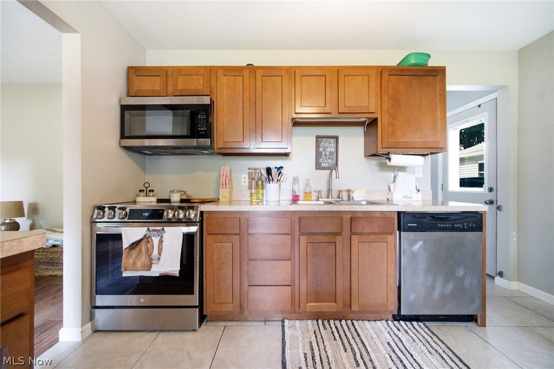 1982 Aberdeen Road Madison OH 44057