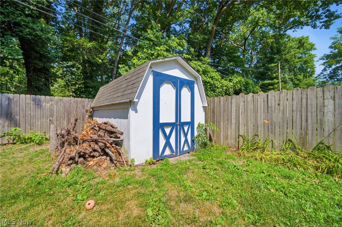 1982 Aberdeen Road Madison OH 44057