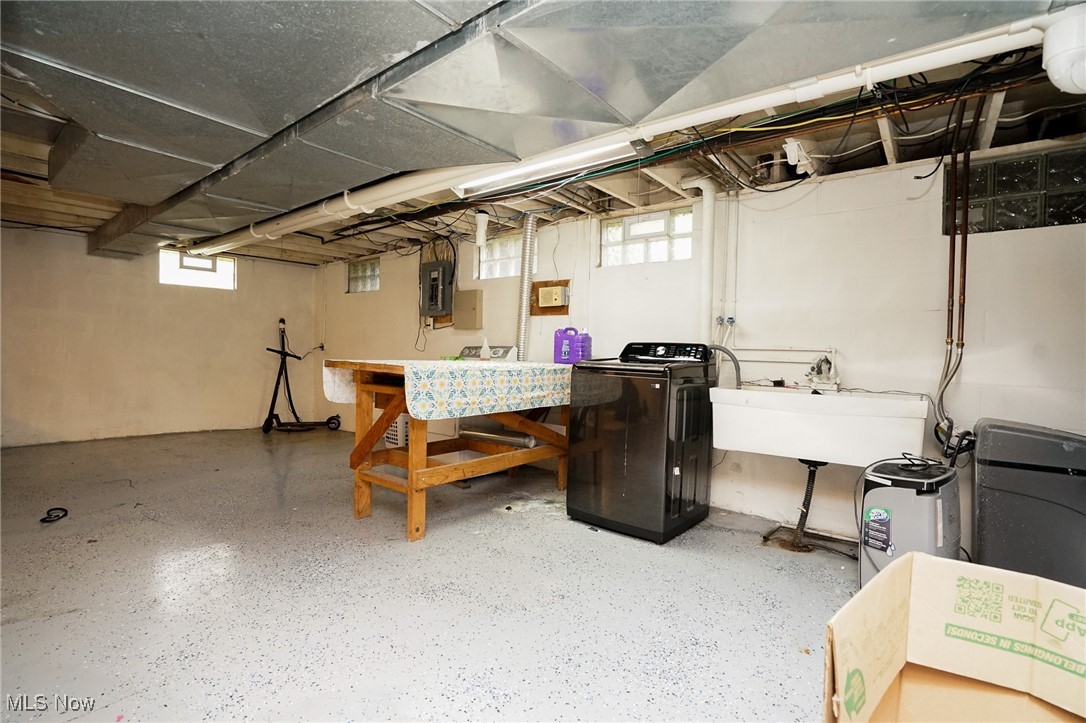 156 Roche Way Boardman OH 44512