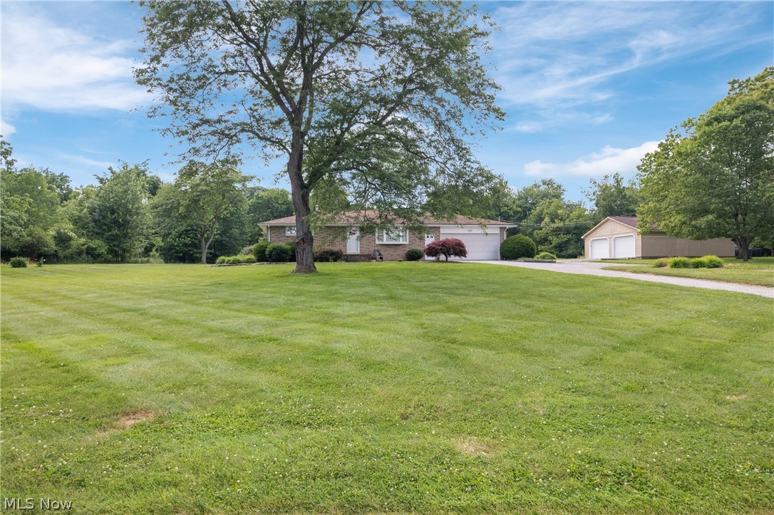 1461 Deermont Avenue SW Massillon OH 44647