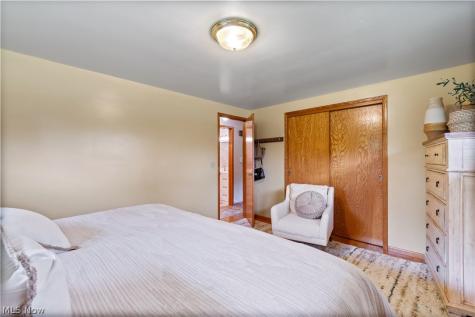 1461 Deermont Avenue SW Massillon OH 44647