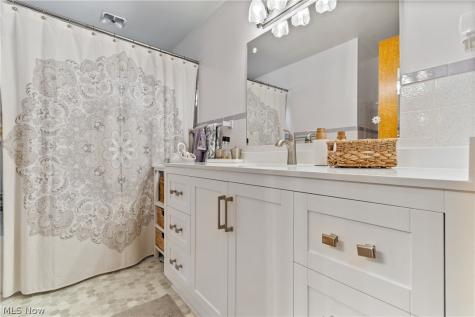 1461 Deermont Avenue SW Massillon OH 44647