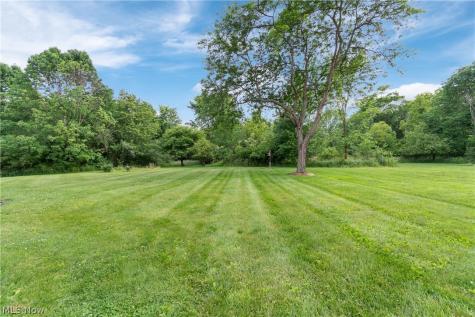1461 Deermont Avenue SW Massillon OH 44647