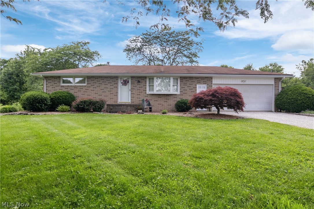 1461 Deermont Avenue SW Massillon OH 44647