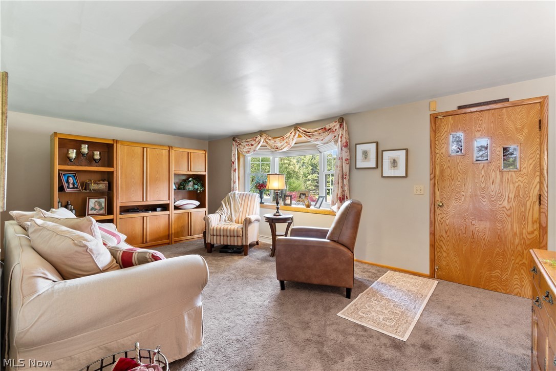 1461 Deermont Avenue SW Massillon OH 44647