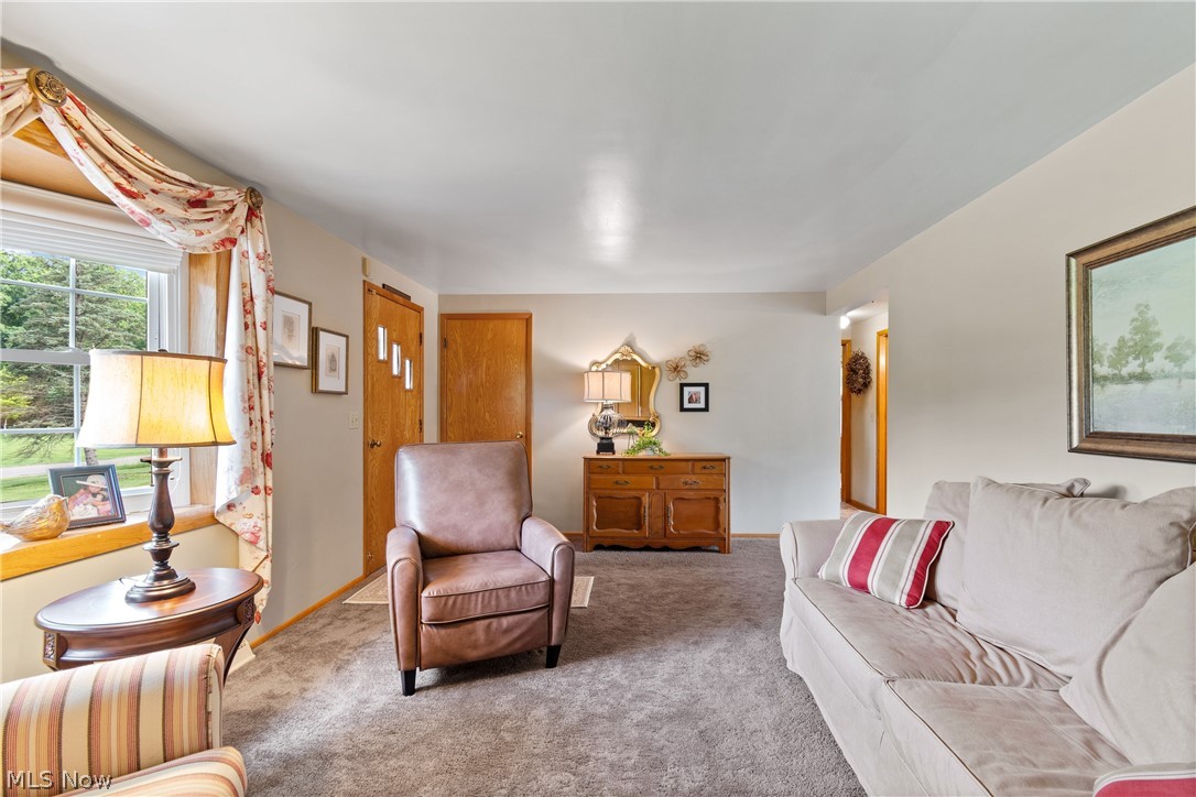 1461 Deermont Avenue SW Massillon OH 44647