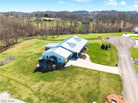 109 Clare Kennedy Drive Marietta OH 45750