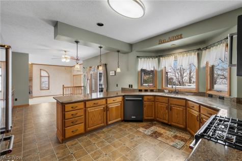 3885 Mount Vernon Boulevard Barberton OH 44203