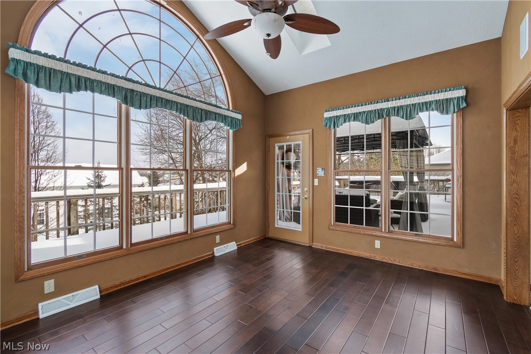 3885 Mount Vernon Boulevard Barberton OH 44203