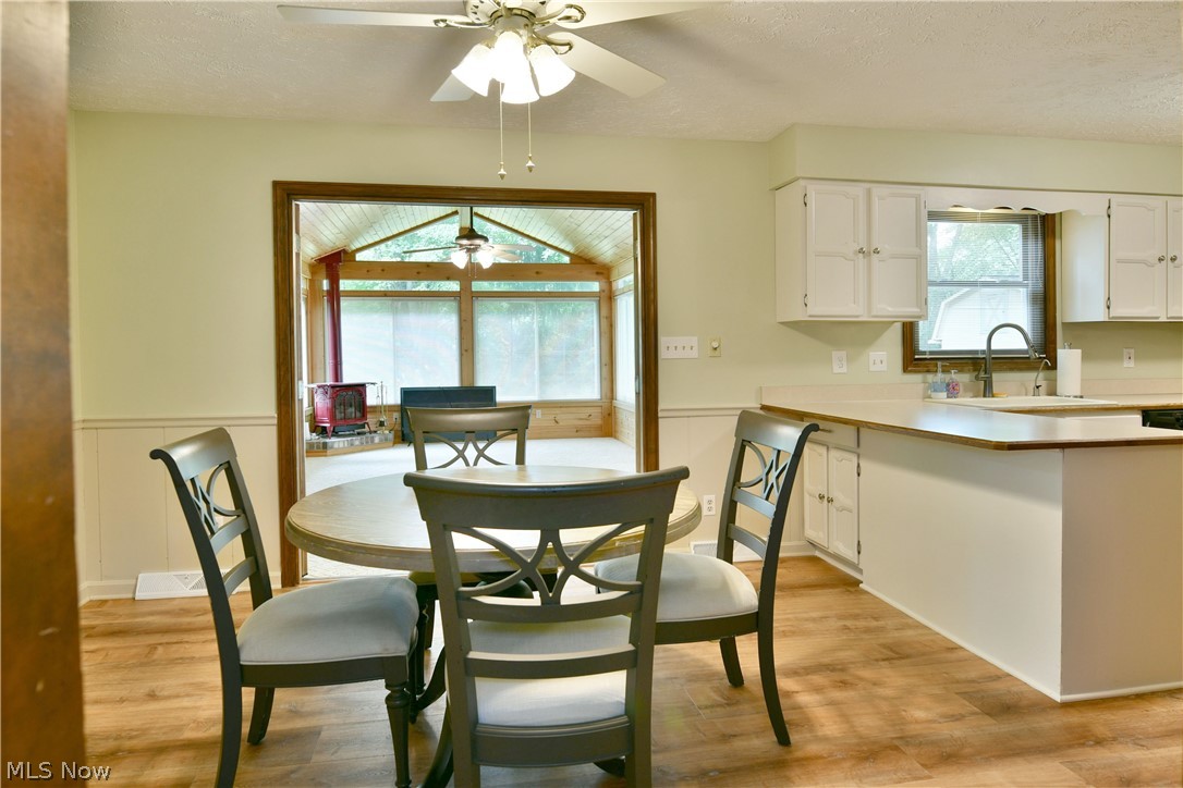 1097 Center Street E Warren OH 44481