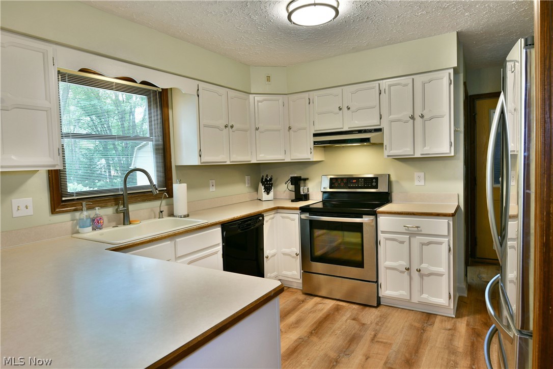 1097 Center Street E Warren OH 44481