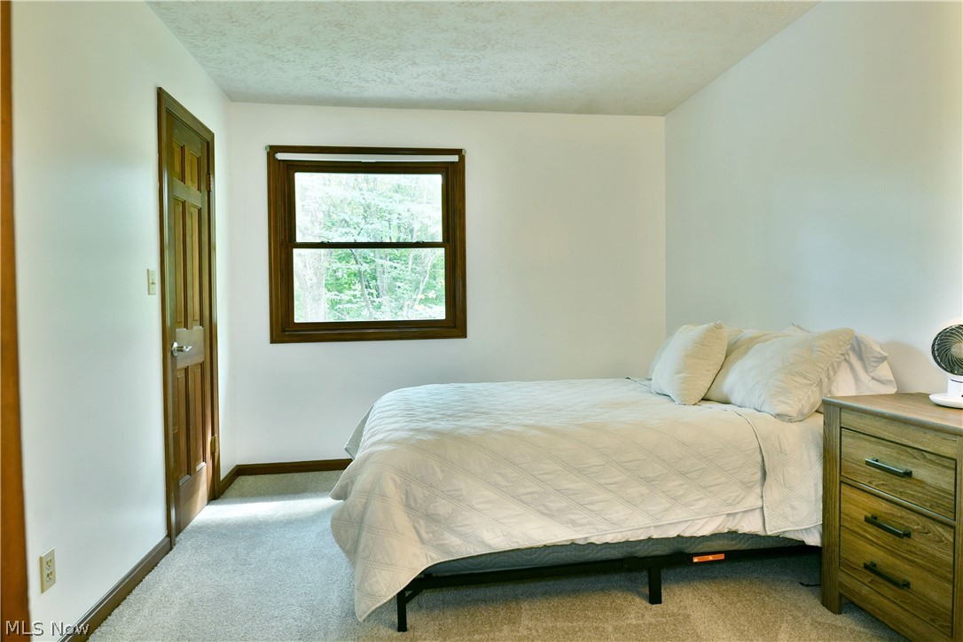1097 Center Street E Warren OH 44481