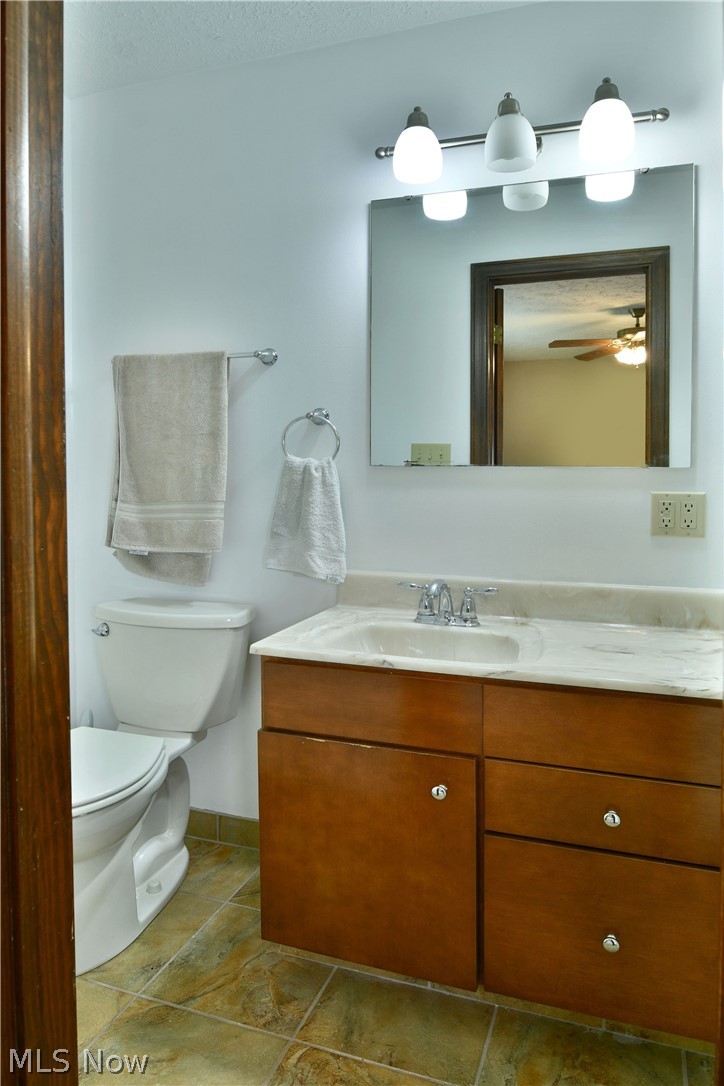1097 Center Street E Warren OH 44481