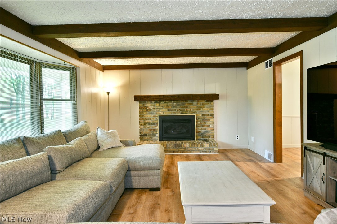 1097 Center Street E Warren OH 44481
