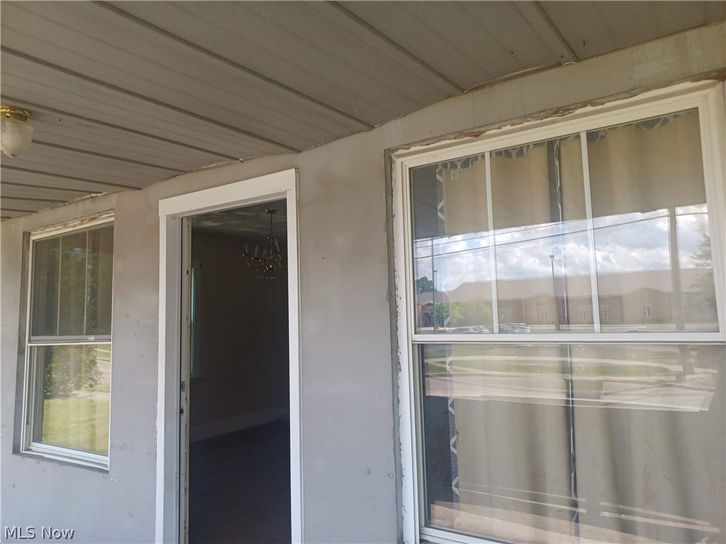 2031 Willard Avenue SE Warren OH 44484