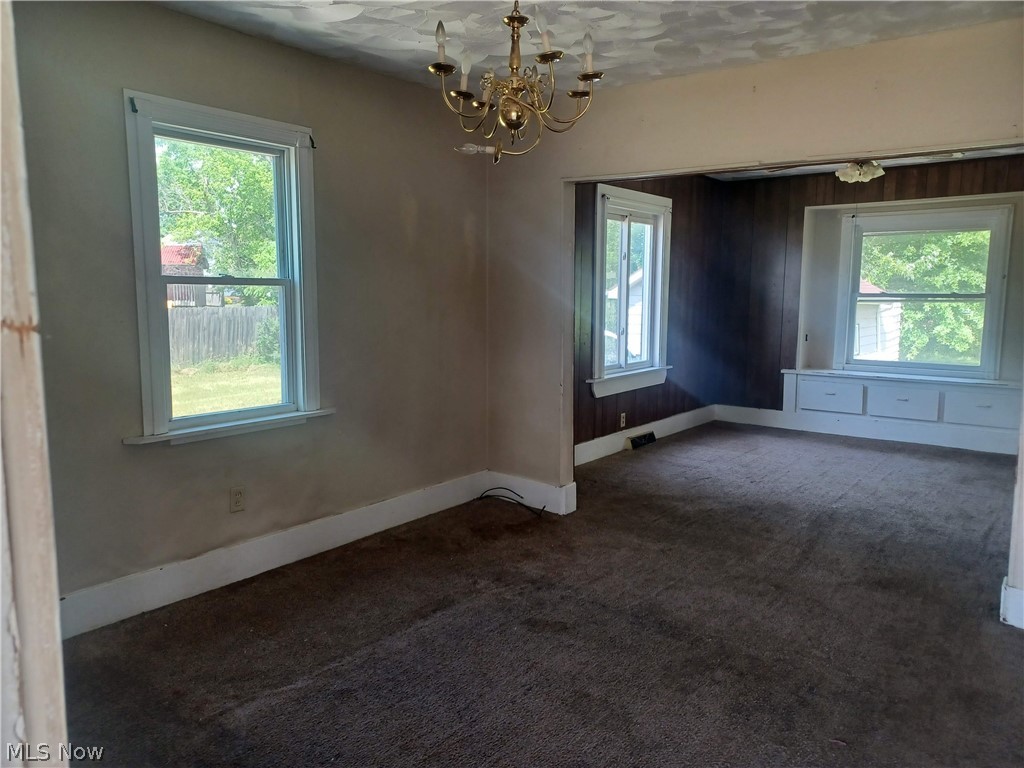 2031 Willard Avenue SE Warren OH 44484