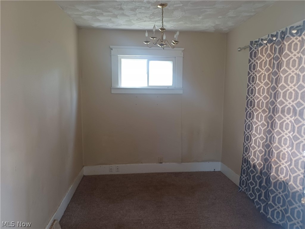 2031 Willard Avenue SE Warren OH 44484